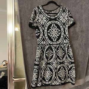 Romeo and Juliet coutour black and white dress